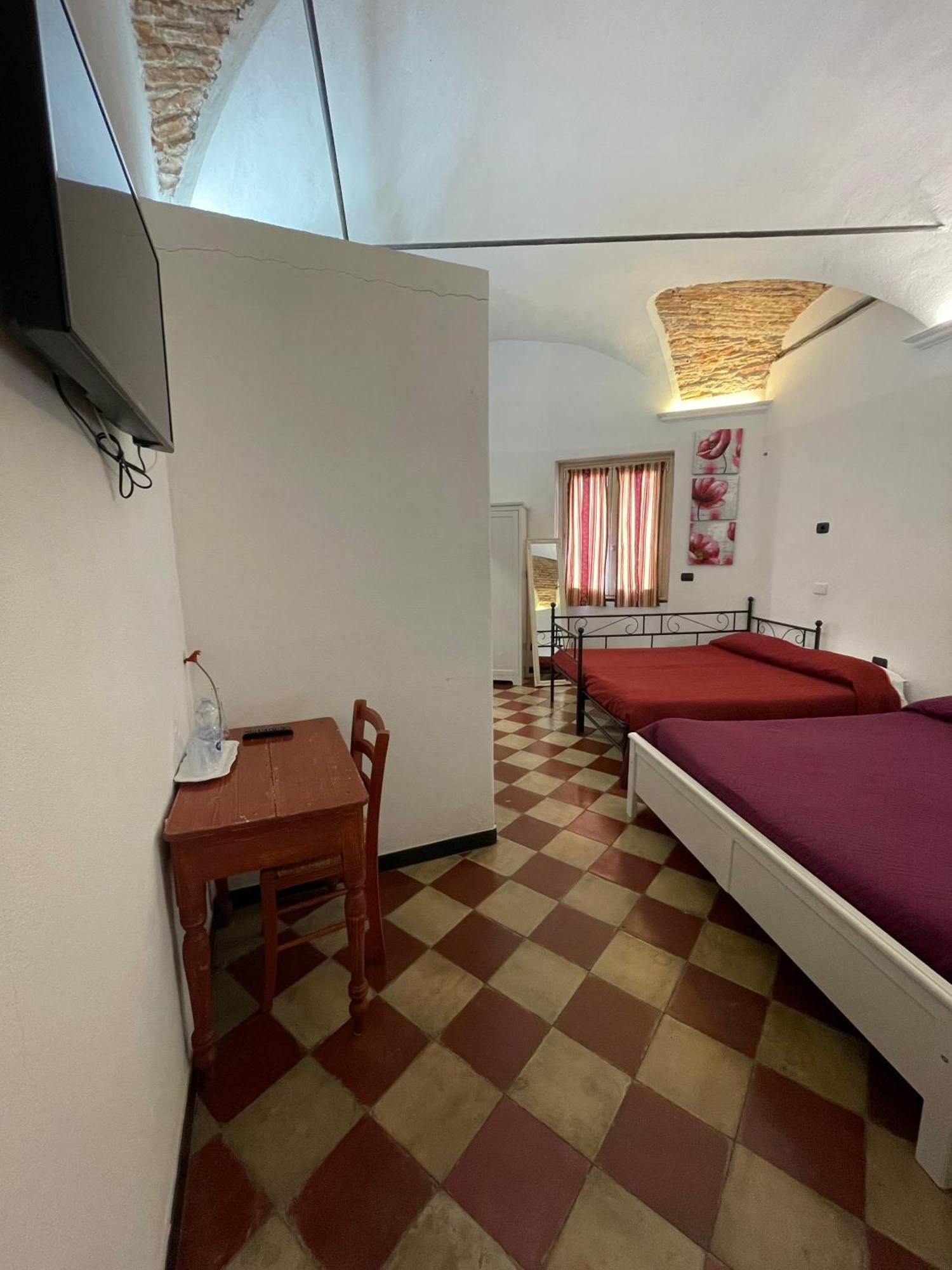 Ca' Du Batan Bed & Breakfast Spotorno Bilik gambar
