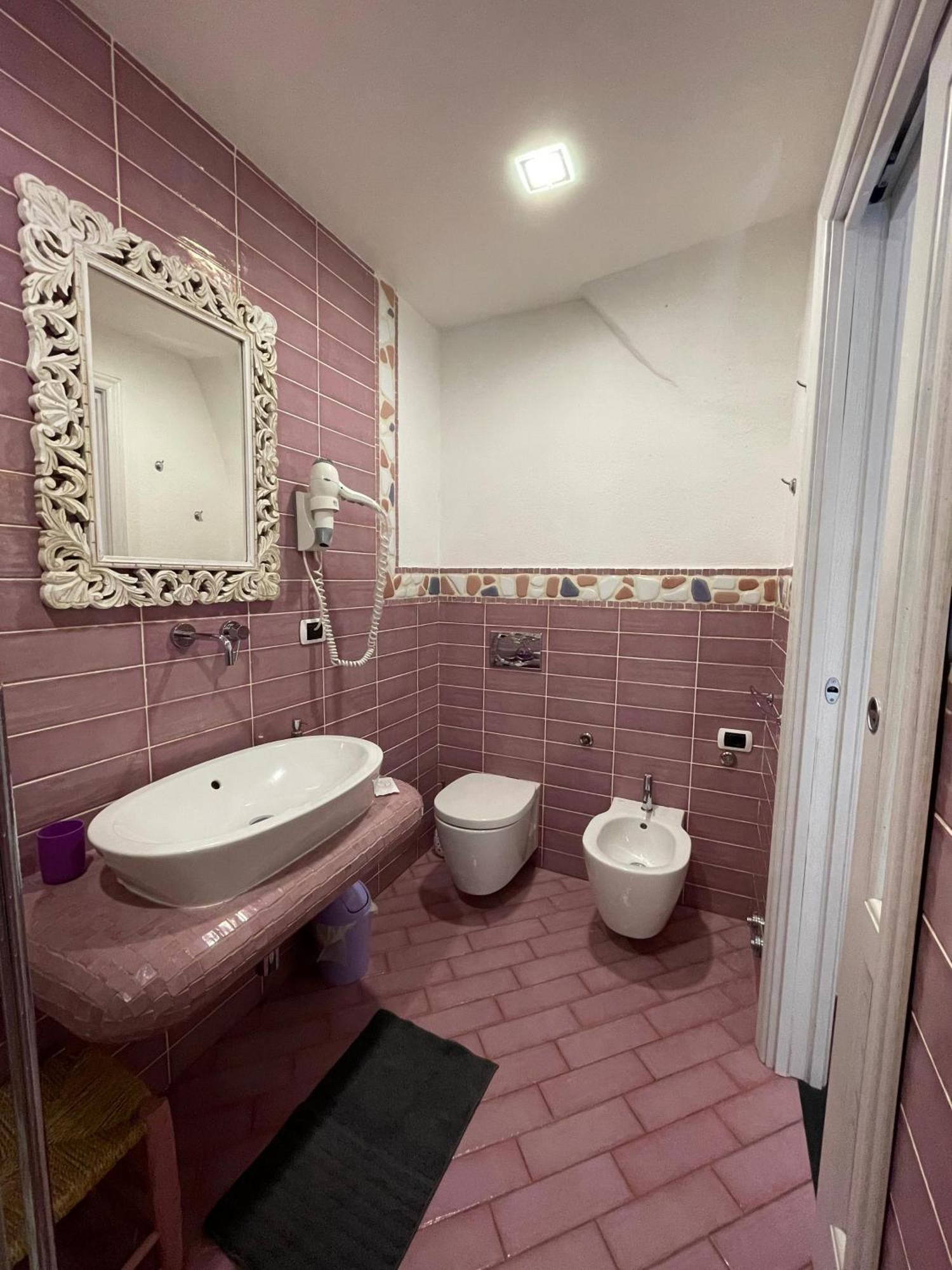 Ca' Du Batan Bed & Breakfast Spotorno Bilik gambar